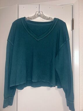 Women's Green V-Neck Long Sleeve Top L